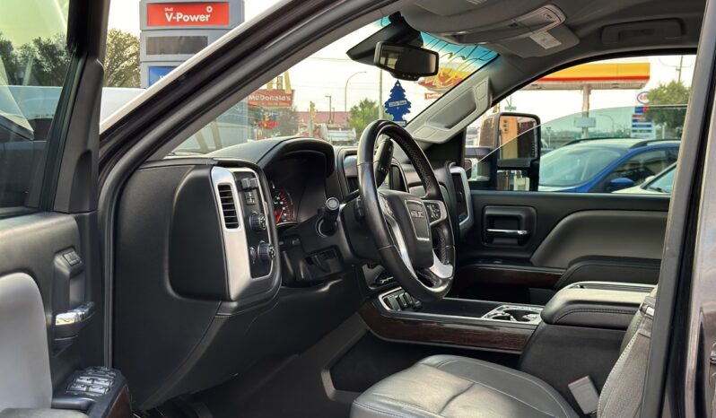 
								2015 GMC Sierra SLT full									