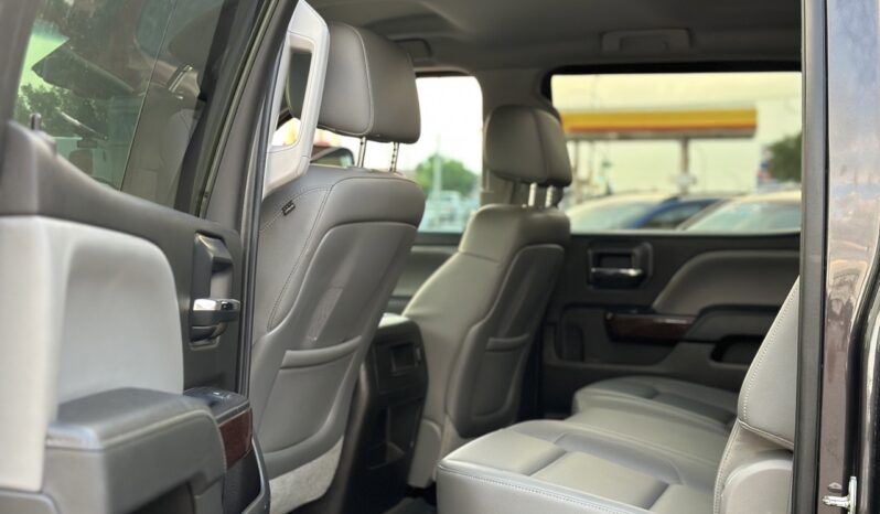 
								2015 GMC Sierra SLT full									