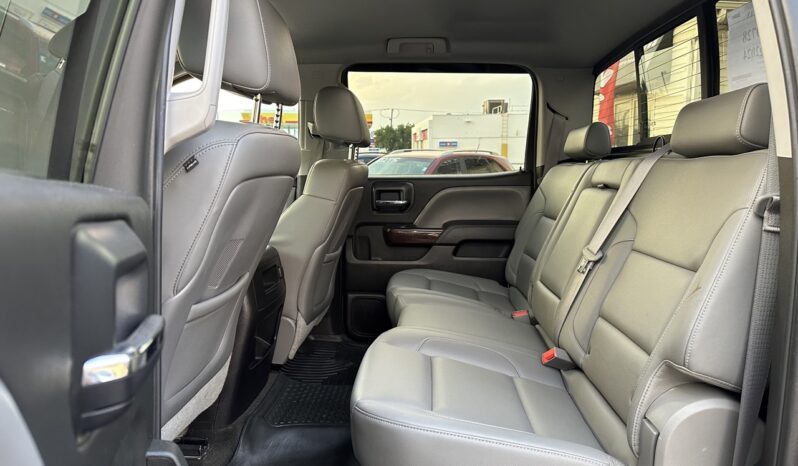 
								2015 GMC Sierra SLT full									
