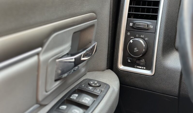 
								2017 RAM 1500 full									