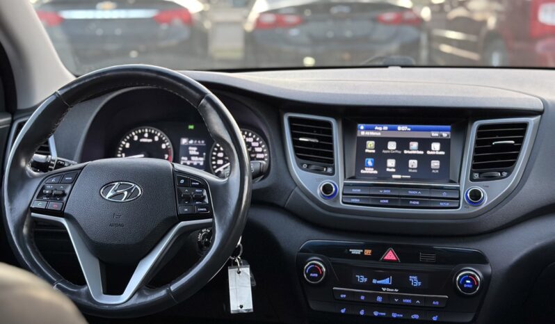 
								2018﻿ ﻿Hyundai﻿ ﻿Tucson﻿ ﻿Limited full									
