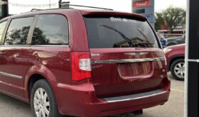 2015﻿ ﻿Chrysler﻿ ﻿Town & Country﻿ ﻿Touring﻿