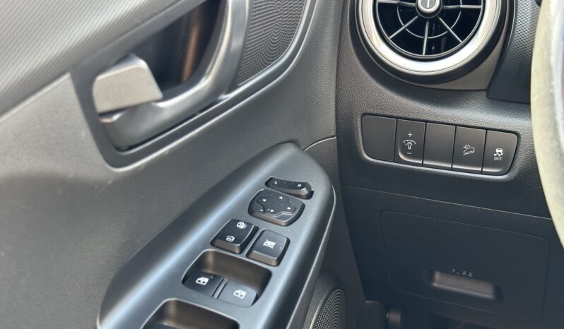
								2022﻿ ﻿Hyundai﻿ ﻿Kona﻿ ﻿Special Edition﻿ full									