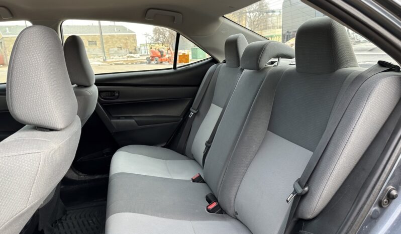
								2018 Corolla CE full									