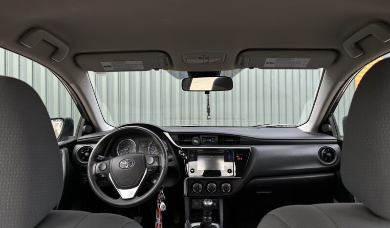 
								2018 Corolla CE full									