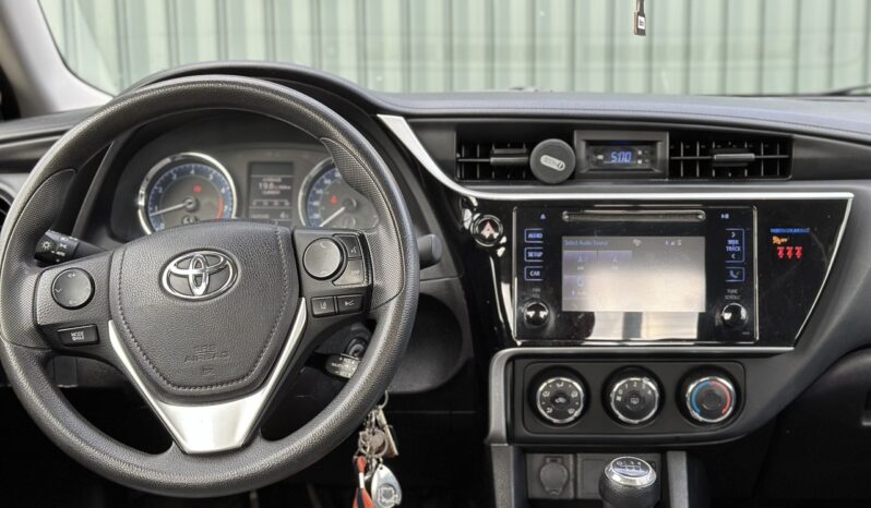 
								2018 Corolla CE full									