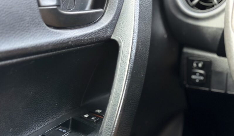 
								2018 Corolla CE full									
