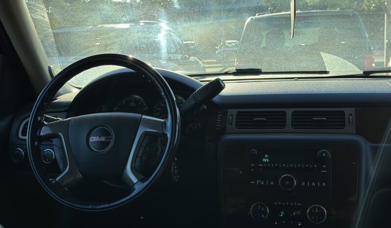 
								2013 GMC Yukon XL full									