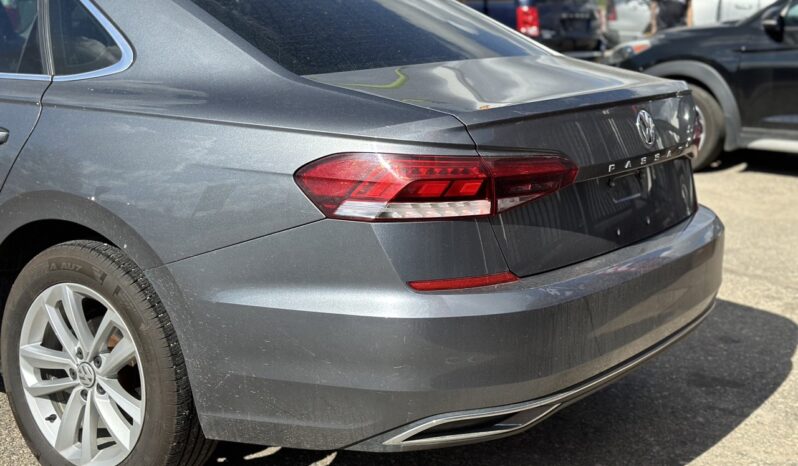 
								2021 Volkswagen Passat full									