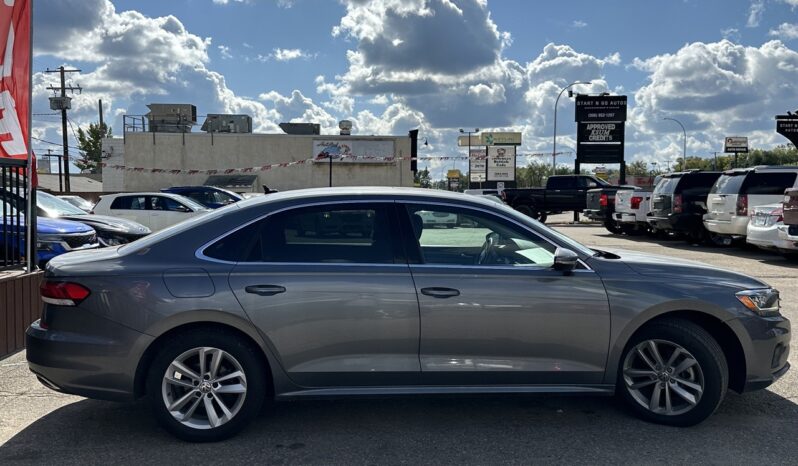 
								2021 Volkswagen Passat full									