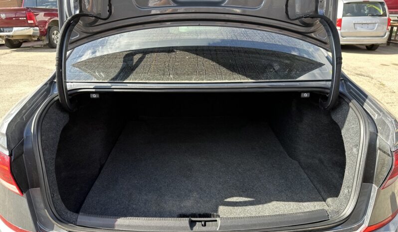 
								2021 Volkswagen Passat full									