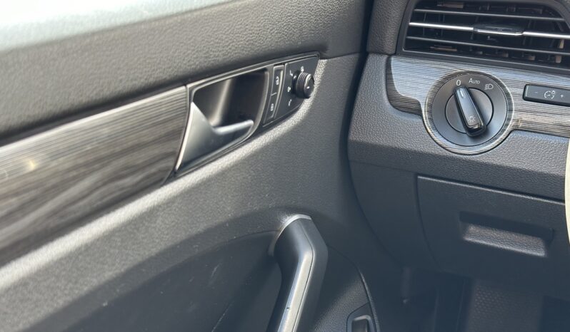 
								2021 Volkswagen Passat full									