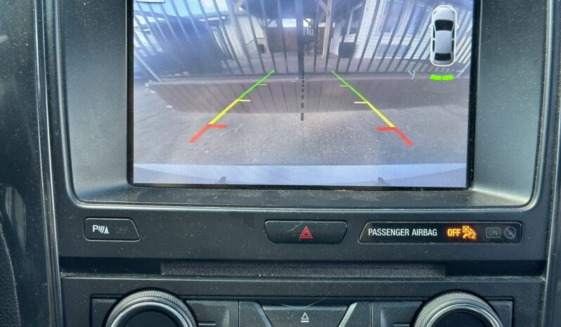 
								2017 Ford Explorer XLT 4WD full									