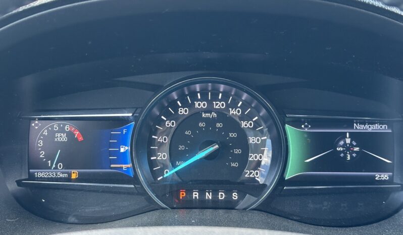 
								2017 Ford Explorer XLT 4WD full									