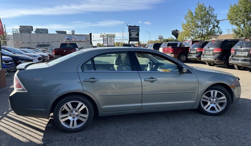 
								2009 Ford Fusion SEL AWD full									
