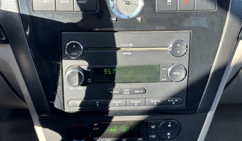
								2009 Ford Fusion SEL AWD full									