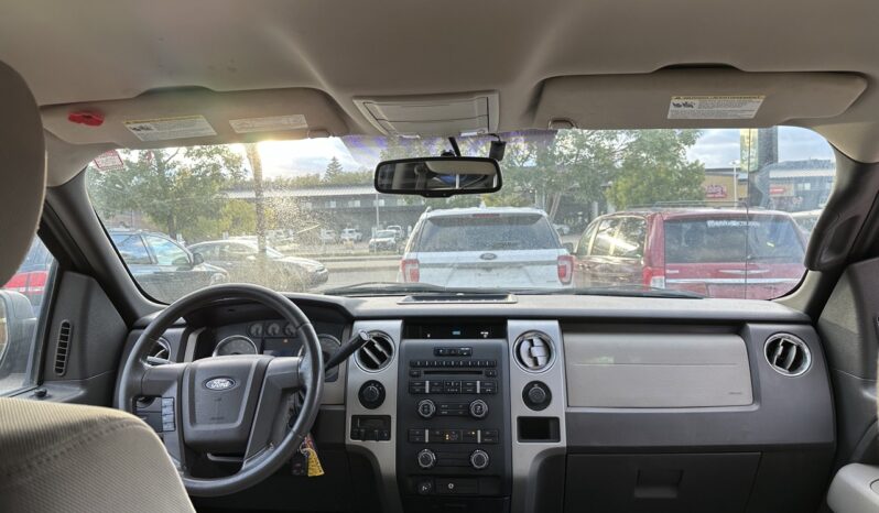 
								2009 Ford F-150 full									