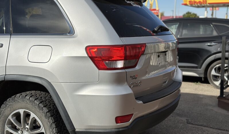 
								2011 JEEP GRAND CHEROKEE LAREDO full									