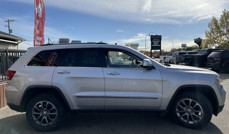 
								2011 JEEP GRAND CHEROKEE LAREDO full									