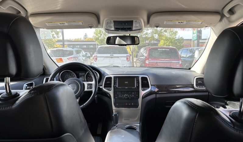 
								2011 JEEP GRAND CHEROKEE LAREDO full									