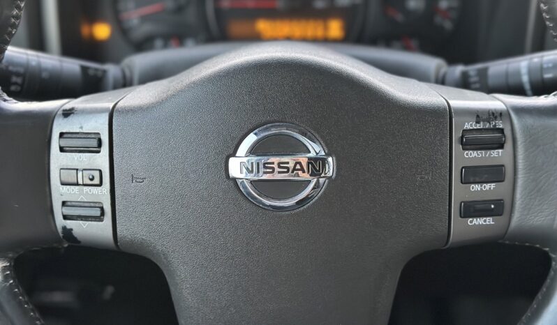 
								2004 Nissan Pathfinder Armada full									