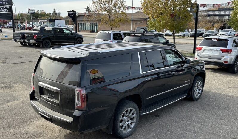 
								2017 GMC YUKON XL DENALI full									