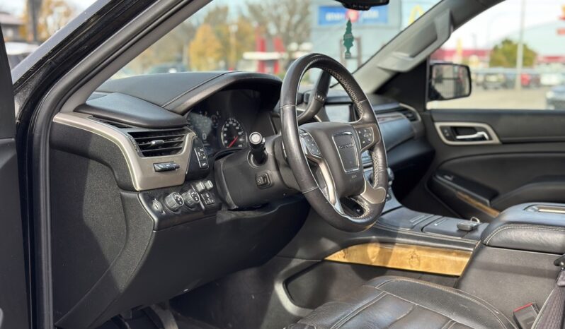 
								2017 GMC YUKON XL DENALI full									