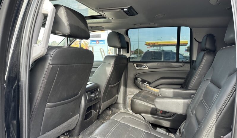 
								2017 GMC YUKON XL DENALI full									