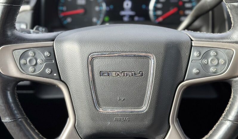 
								2017 GMC YUKON XL DENALI full									
