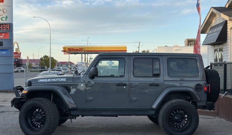 
								2021 Jeep Wrangler Unlimited Sahara full									