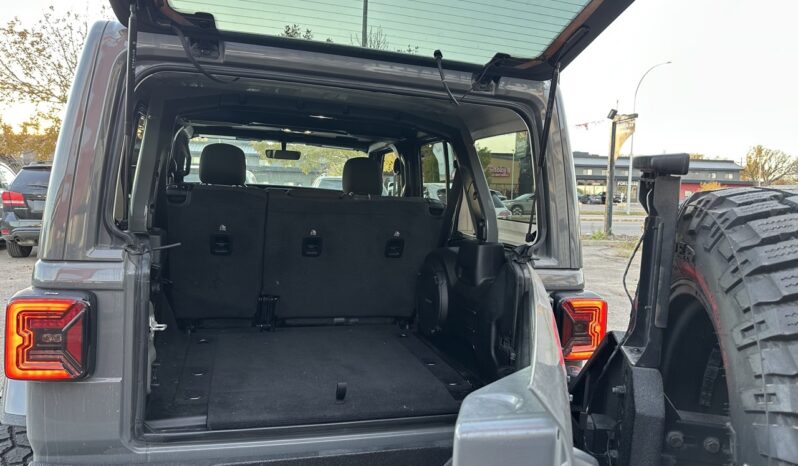 
								2021 Jeep Wrangler Unlimited Sahara full									