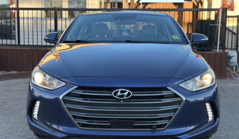 
								2017 HYUNDAI ELANTRA LIMITED SE full									