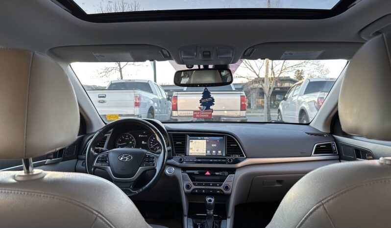 
								2017 HYUNDAI ELANTRA LIMITED SE full									