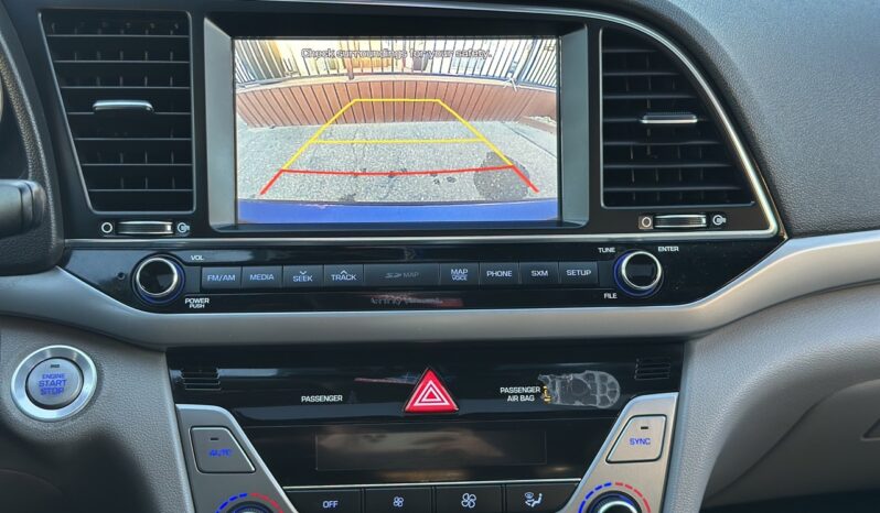 
								2017 HYUNDAI ELANTRA LIMITED SE full									