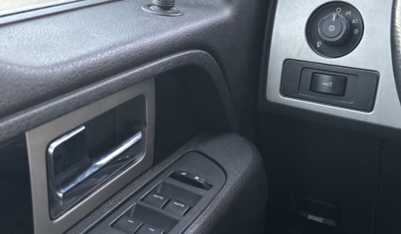 
								2011 Ford F-150 FX4 full									