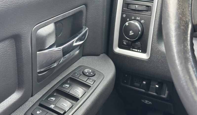 
								2010 DODGE RAM 1500 SPORT full									