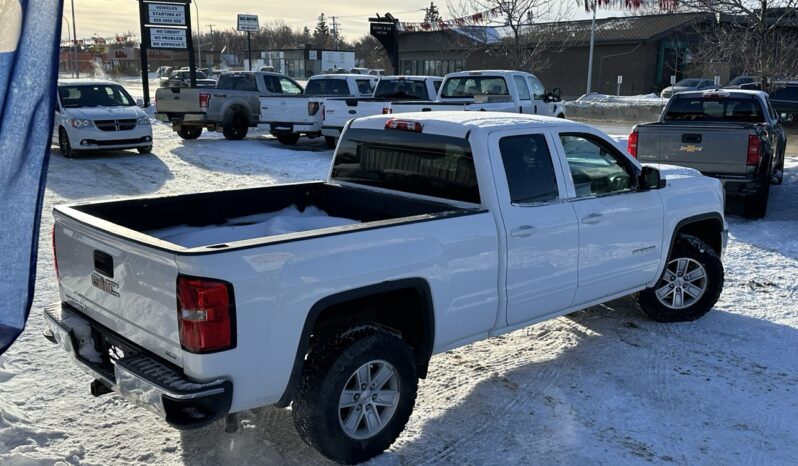 
								2017 GMC Sierra SLE full									