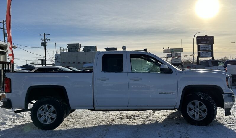 
								2017 GMC Sierra SLE full									