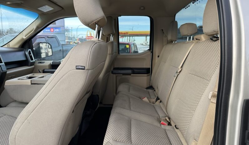 
								2017 Ford F-150 Supercab full									