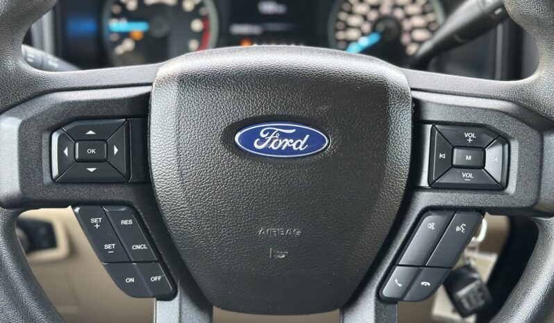 
								2017 Ford F-150 Supercab full									