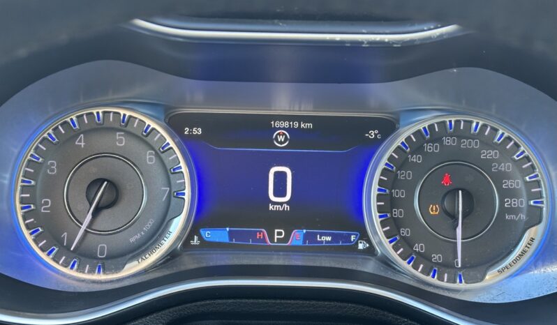 
								2016 CHRYSLER 200 C full									