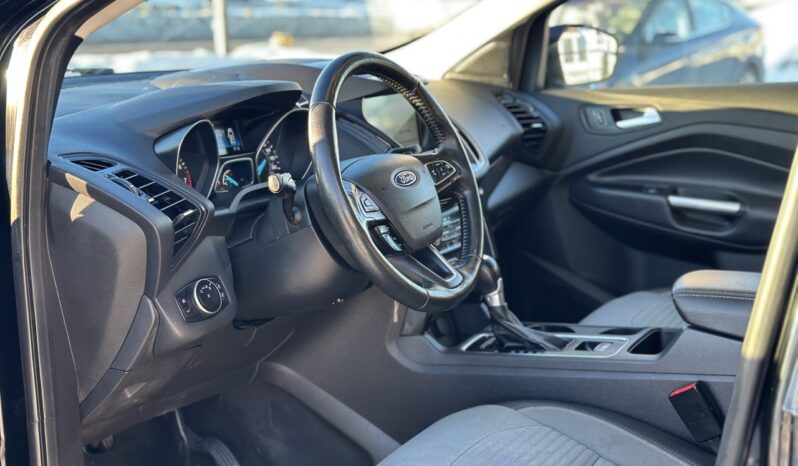 
								2017 Ford Escape full									