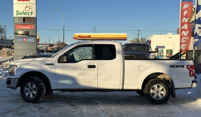 
								2019 Ford F-150 XLT Extended cab full									