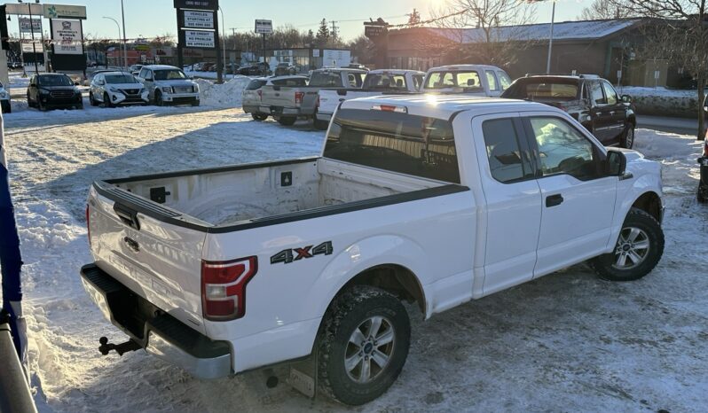 
								2019 Ford F-150 XLT Extended cab full									