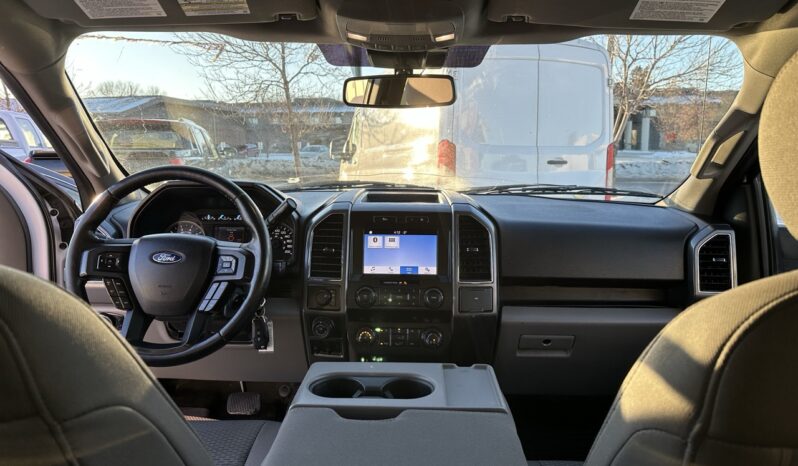 
								2019 Ford F-150 XLT Extended cab full									