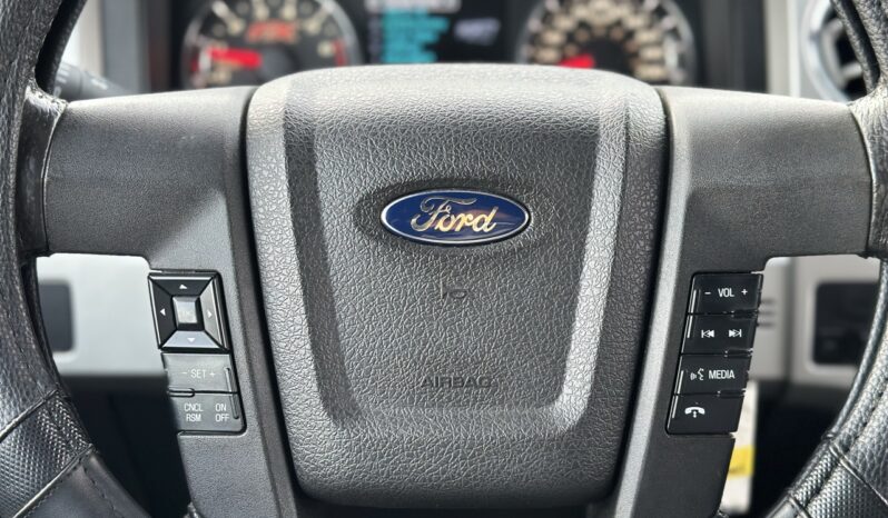 
								2014 Ford F-150 XLT full									
