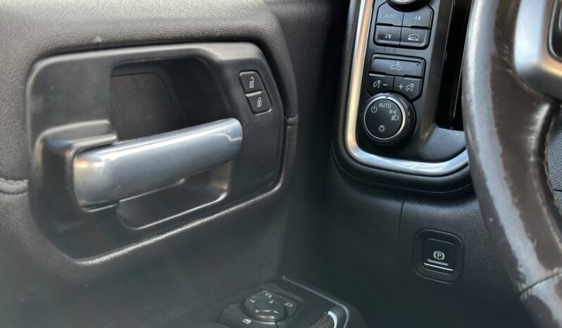 
								2021 Chevrolet Silverado full									