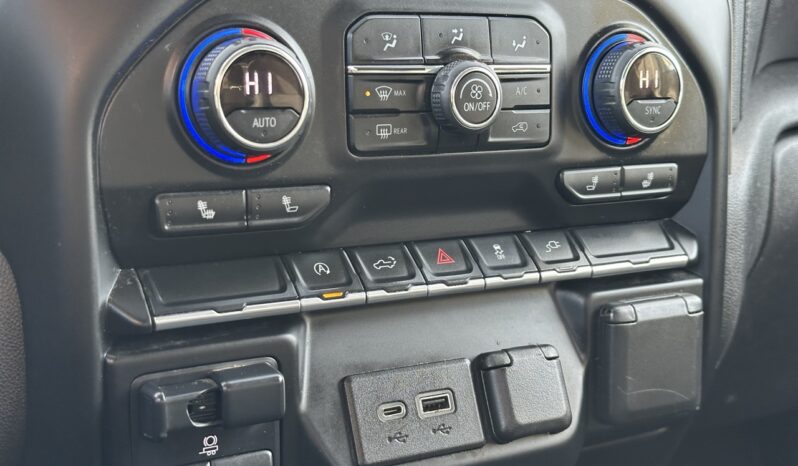 
								2021 Chevrolet Silverado full									