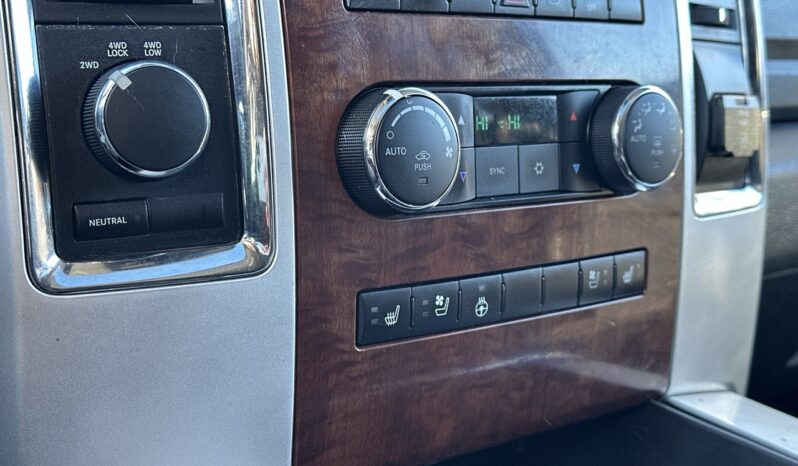 
								2010 DODGE RAM 3500 LARAMIE full									