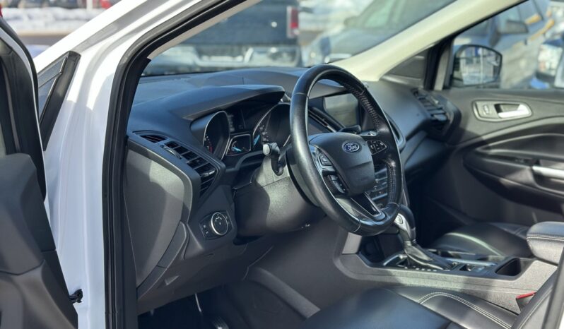 
								2019 Ford Escape SEL full									